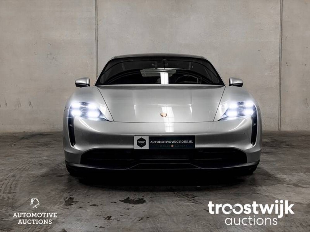 Porsche Taycan 4S PERFORMANCE  Sport-Design Sport-Chrono 489PS 2020