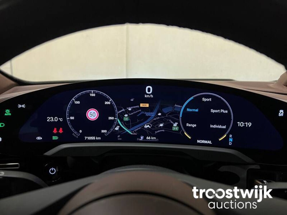 Porsche Taycan 4S PERFORMANCE  Sport-Design Sport-Chrono 489PS 2020