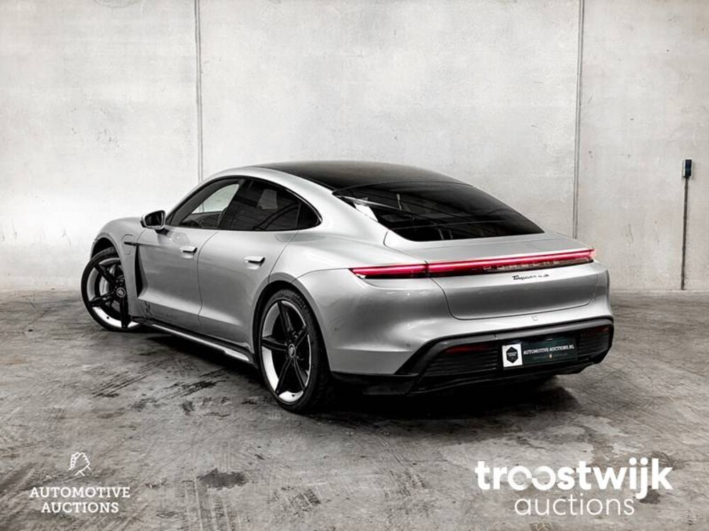Porsche Taycan 4S PERFORMANCE  Sport-Design Sport-Chrono 489PS 2020