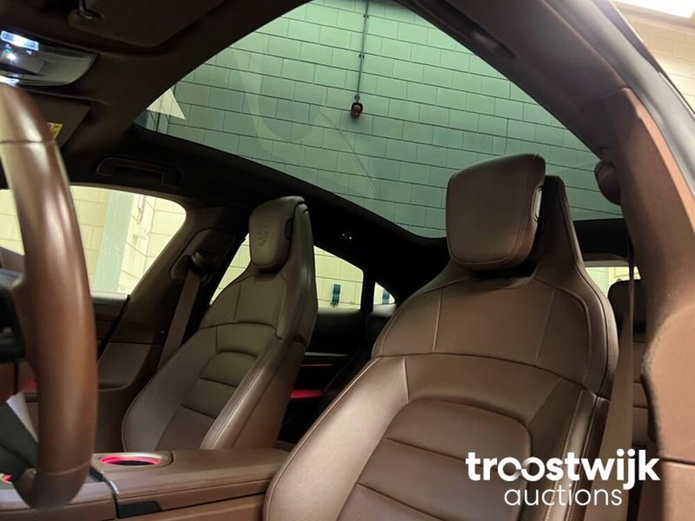 Porsche Taycan 4S PERFORMANCE  Sport-Design Sport-Chrono 489PS 2020