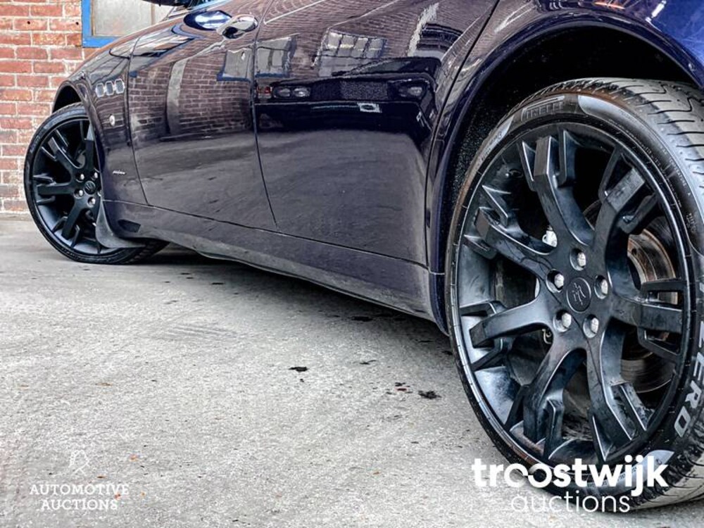 Maserati Quattroporte Executive GT 4.2 V8 ZF 400PS 2007 -Youngtimer-