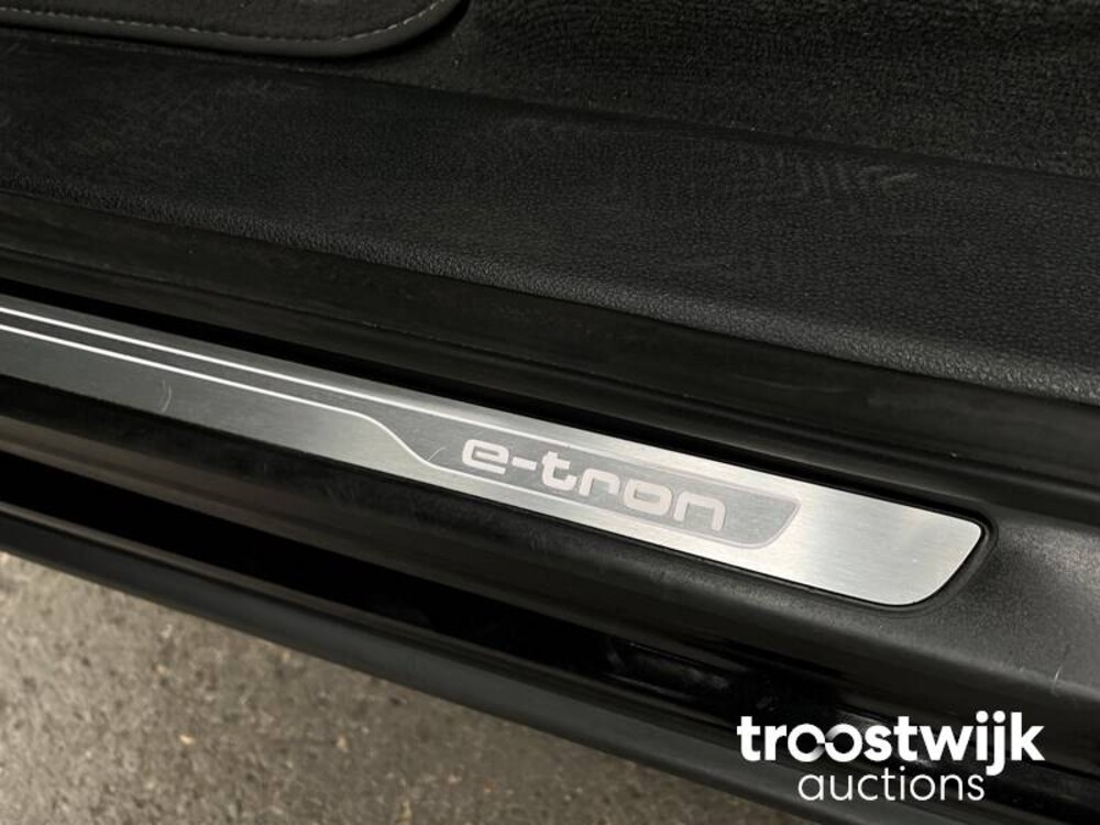 Audi Q7 E-Tron 3.0 V6 TDI Quattro 373 PS Plug-In-Hybrid NW Modell 2017