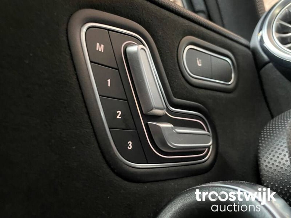 Mercedes-Benz A35 AMG 4Matic Premium Plus  306 PS 2019 A-Klasse, J-833-GL