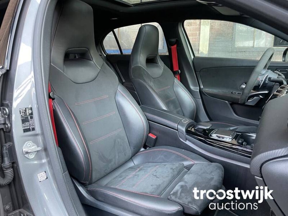 Mercedes-Benz A35 AMG 4Matic Premium Plus  306 PS 2019 A-Klasse, J-833-GL