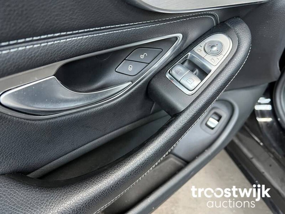 Mercedes-Benz C180 Coupe AMG Premium Plus 156PS 2017, G-955-VT