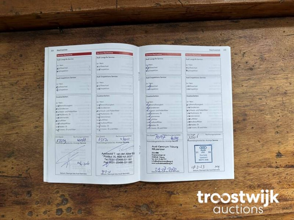 Audi R8 Spyder 5.2 V10 FSI FACELIFT Audi-Exclusive 525PS 2011 Cabriolet, 1-KXH-50