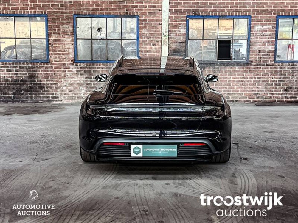Porsche Taycan Sport Turismo PERFORMANCE ACCU Sport Chrono 326 PS 2023