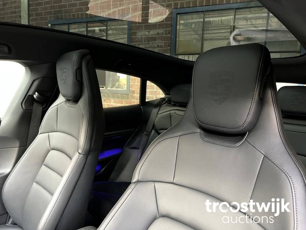 Porsche Taycan Sport Turismo PERFORMANCE ACCU Sport Chrono 326 PS 2023