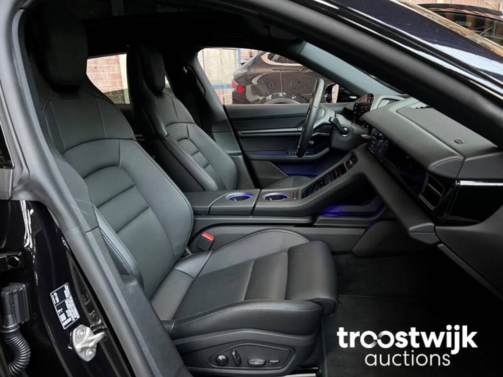 Porsche Taycan Sport Turismo PERFORMANCE ACCU Sport Chrono 326 PS 2023