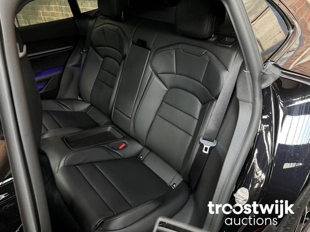 Porsche Taycan Sport Turismo PERFORMANCE ACCU Sport Chrono 326 PS 2023