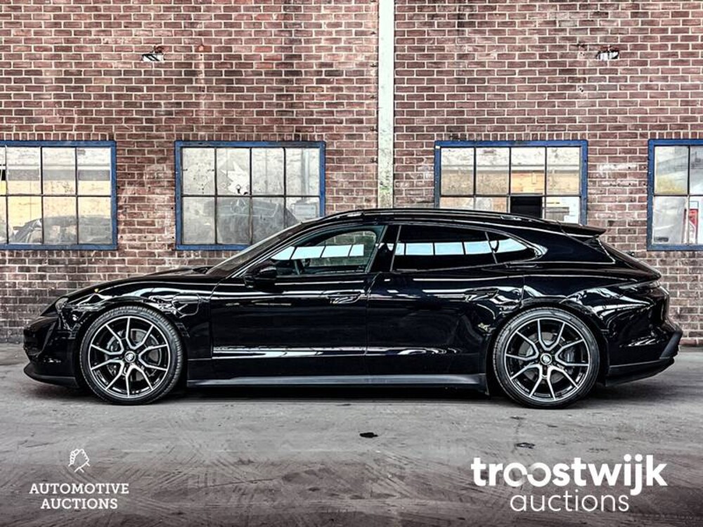 Porsche Taycan Sport Turismo PERFORMANCE ACCU Sport Chrono 326 PS 2023
