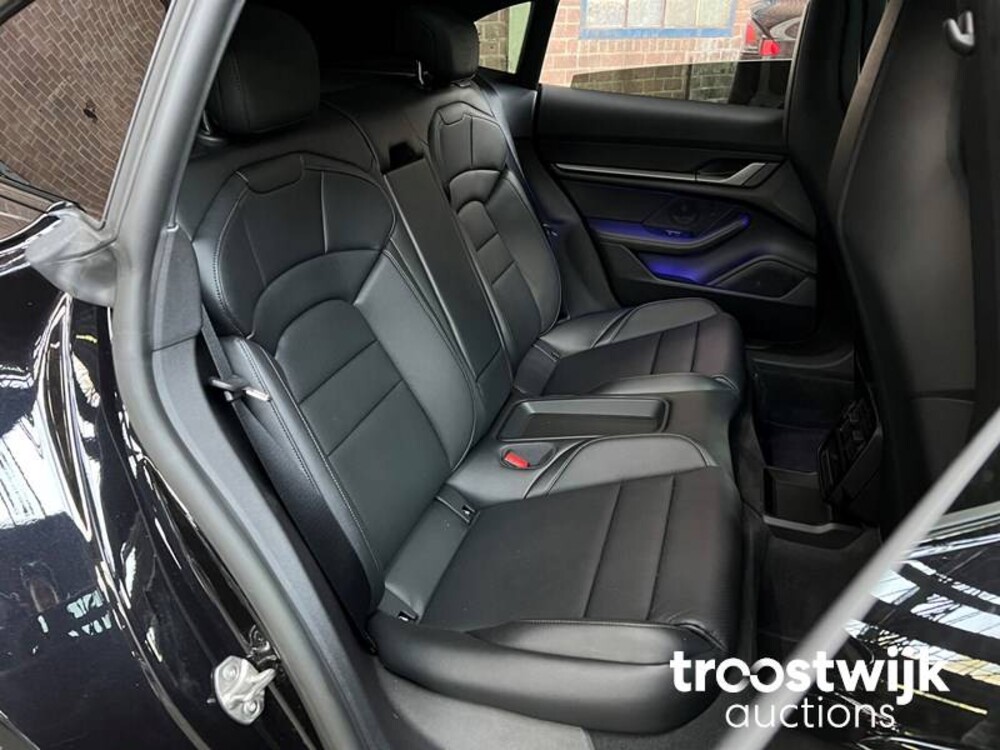 Porsche Taycan Sport Turismo PERFORMANCE ACCU Sport Chrono 326 PS 2023