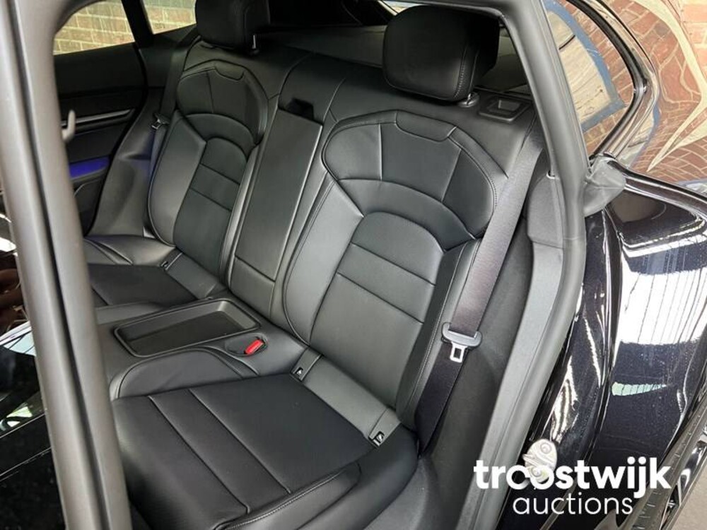 Porsche Taycan Sport Turismo PERFORMANCE ACCU Sport Chrono 326 PS 2023