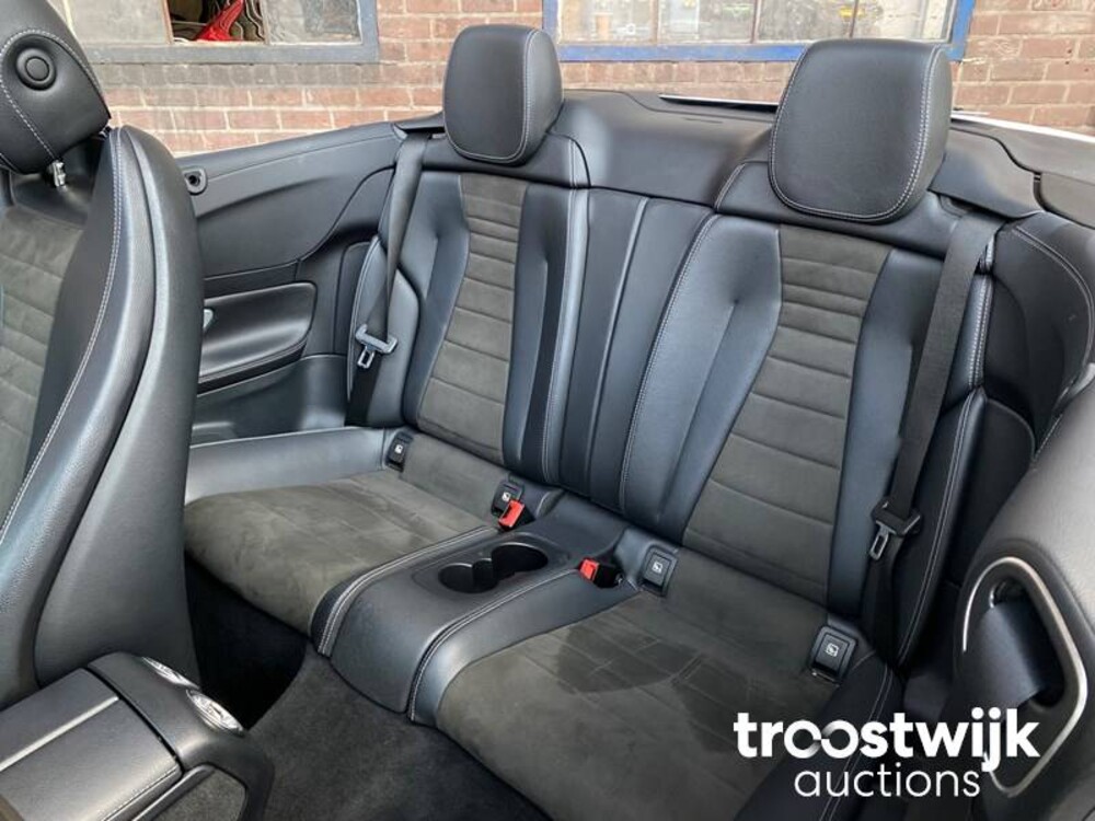 Mercedes-Benz E200 25th Anniversary Edition E-klasse Cabriolet 184PS 2017, K-100-KP