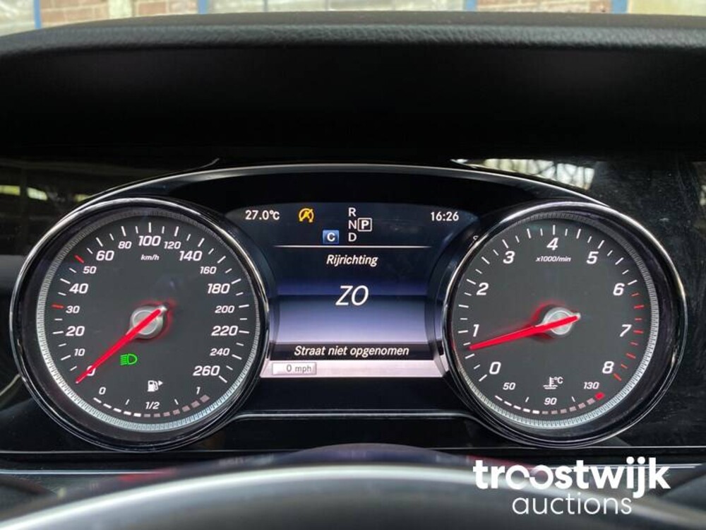 Mercedes-Benz E200 25th Anniversary Edition E-klasse Cabriolet 184PS 2017, K-100-KP