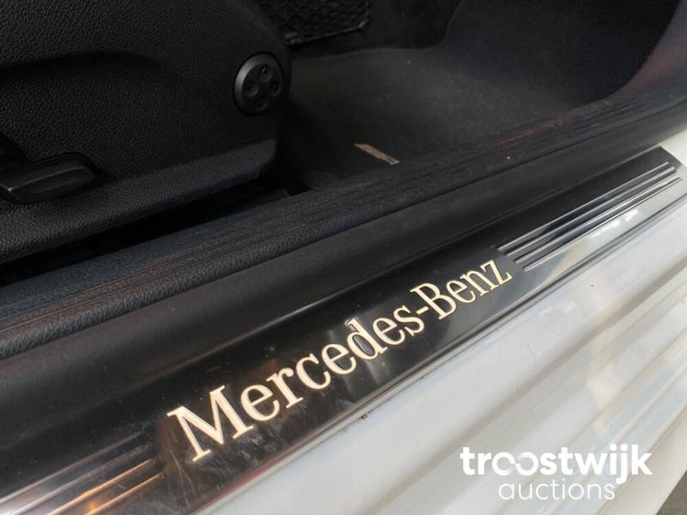 Mercedes-Benz E200 25th Anniversary Edition E-klasse Cabriolet 184PS 2017, K-100-KP