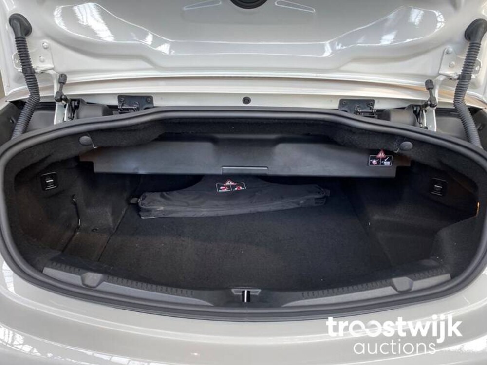 Mercedes-Benz E200 25th Anniversary Edition E-klasse Cabriolet 184PS 2017, K-100-KP