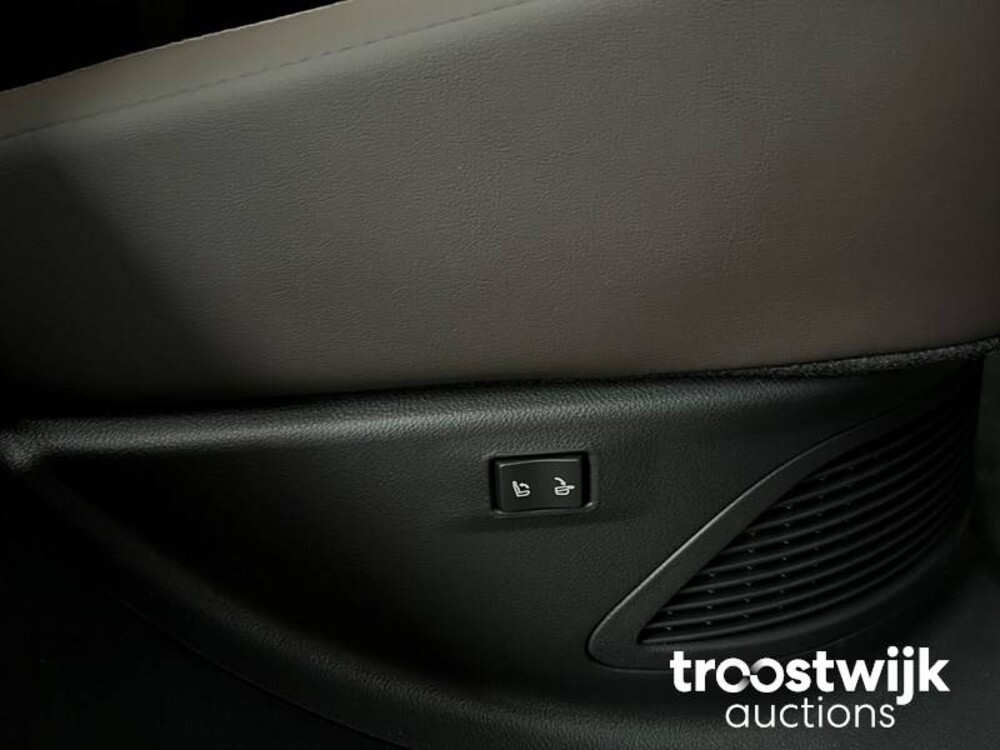 Lexus RX450H+ President  309 PS 2023 RX-Serie -10 Jahre Garantie-