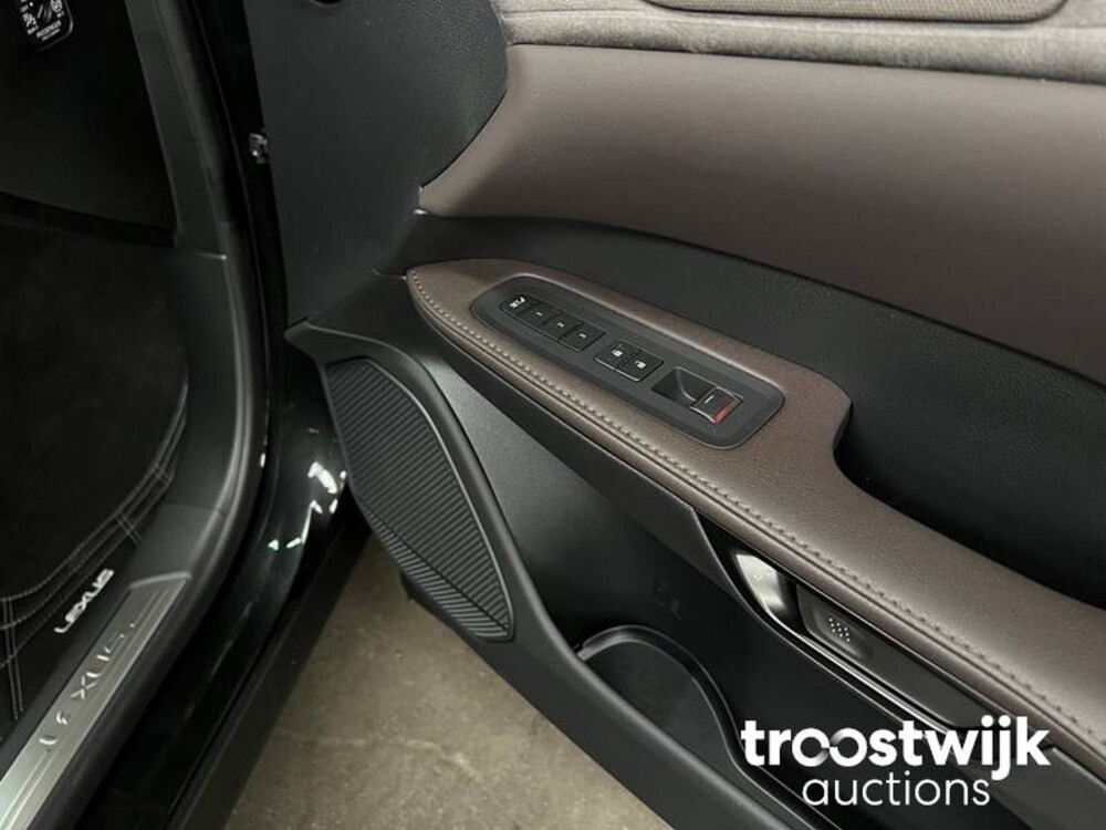 Lexus RX450H+ President  309 PS 2023 RX-Serie -10 Jahre Garantie-
