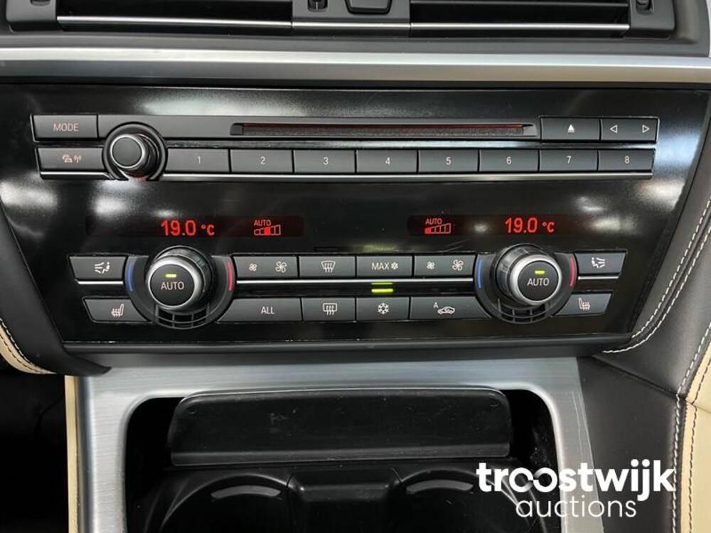 BMW 640i 3.0 L6 6er Serie 235PS 2012