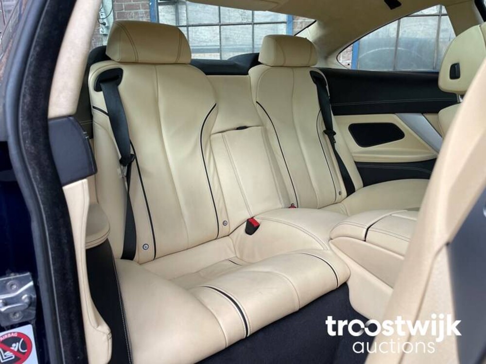 BMW 640i 3.0 L6 6er Serie 235PS 2012