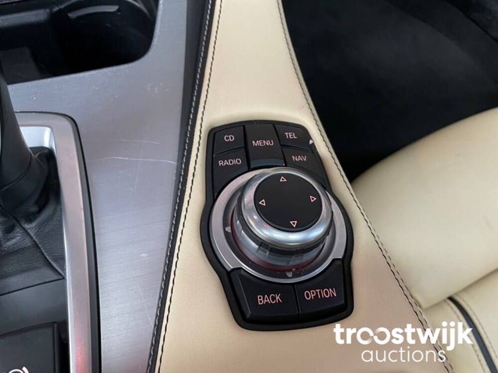 BMW 640i 3.0 L6 6er Serie 235PS 2012