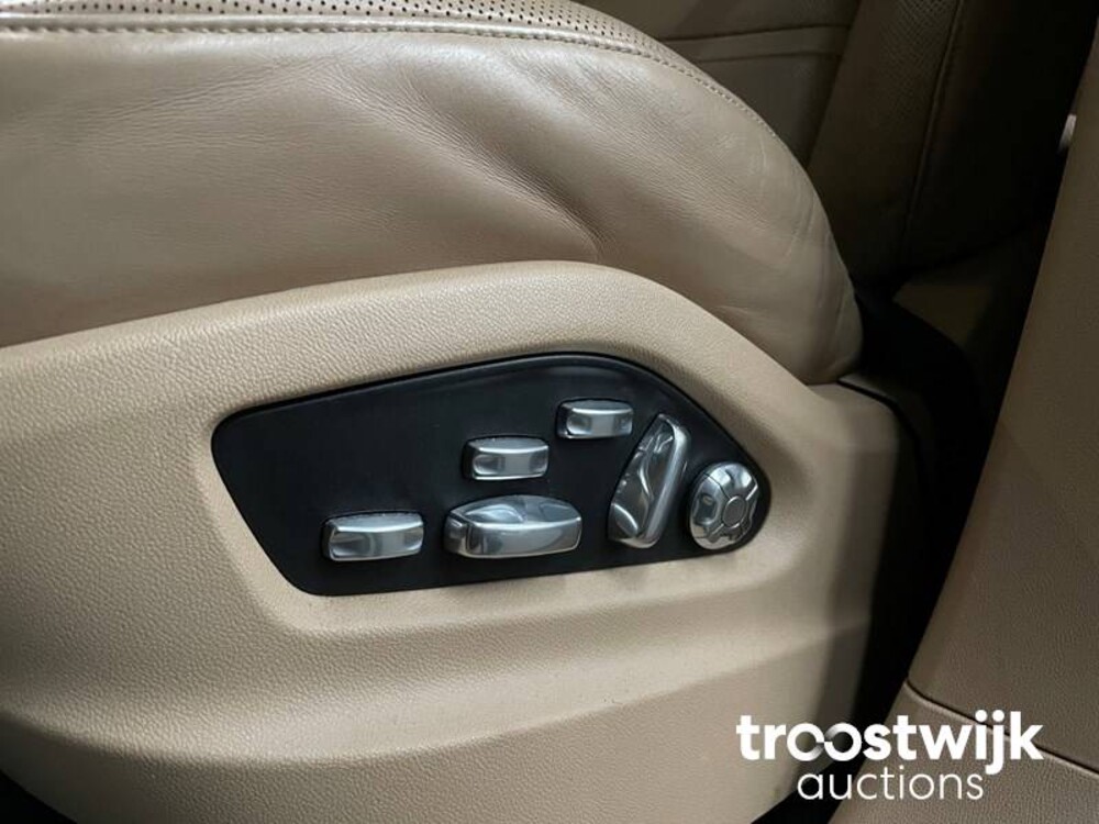 Porsche Cayenne 3.0 V6 340PS 2018 NEUES-MODELL -Orig. NL-, ST-296-D