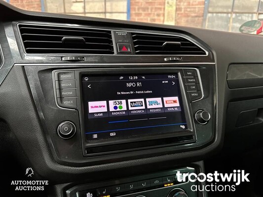 Volkswagen Tiguan 2.0 TDI Connected 190pk 2016, NF-933-L