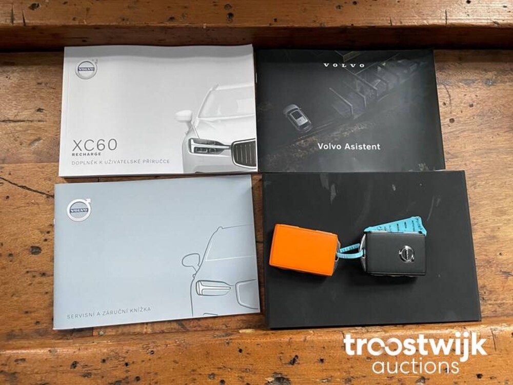 Volvo XC60 T8 R-Design 390hp 2021 -Manufacturer's warranty-