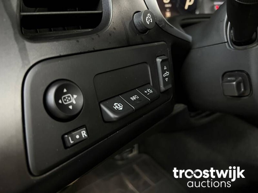 Chevrolet Corvette C7 Convertible 6.2 V8 Stingray 466PS 2015, L-032-RG