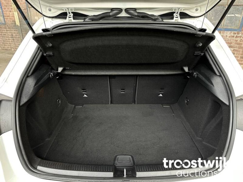 Mercedes-Benz A35 AMG 4Matic A-klasse 306 PS 2019, R-560-FT