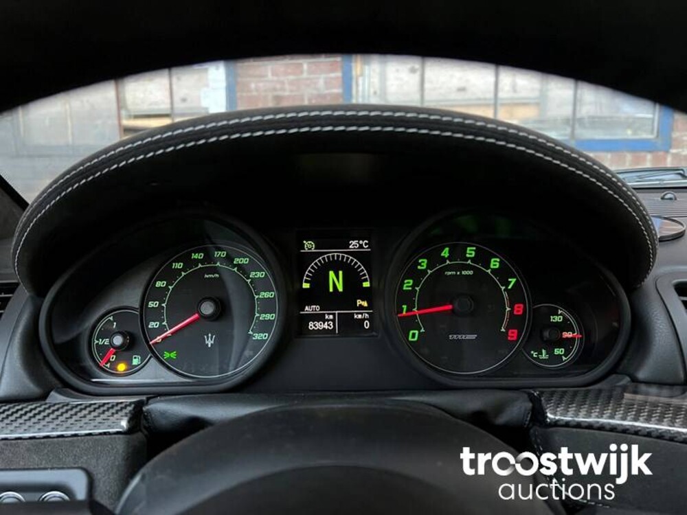 Maserati GranTurismo 4.7 MC Stradale 450PS 2011, L-647-FF