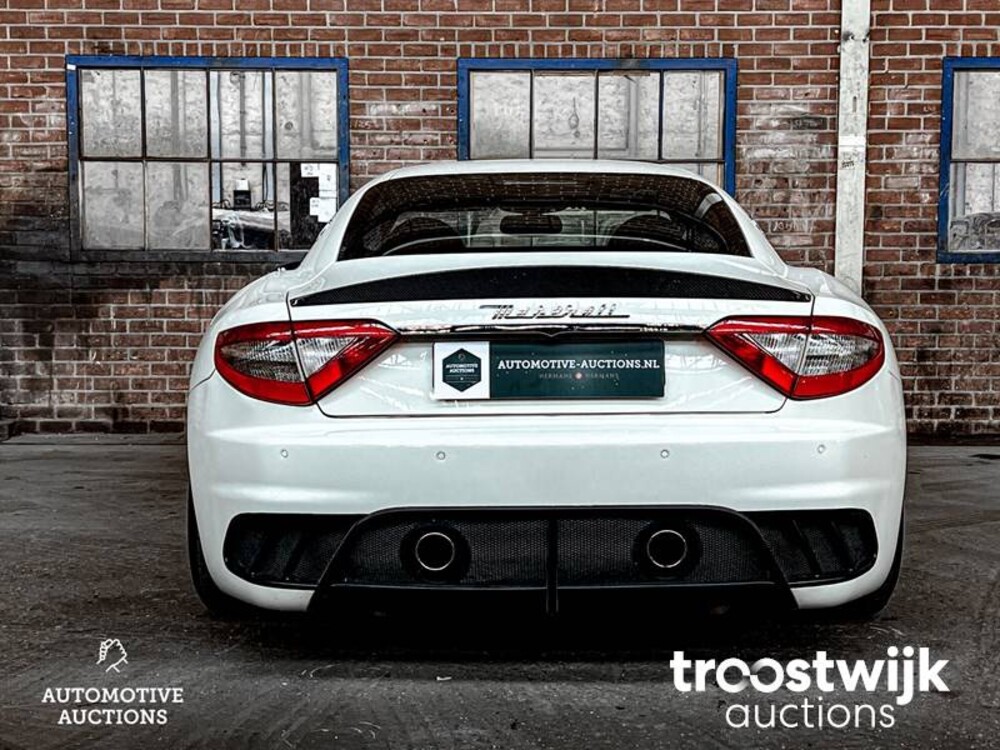 Maserati GranTurismo 4.7 MC Stradale 450PS 2011, L-647-FF