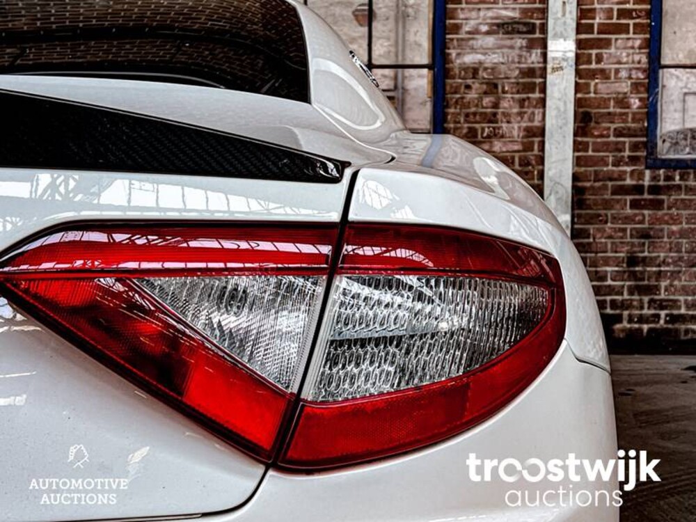 Maserati GranTurismo 4.7 MC Stradale 450PS 2011, L-647-FF