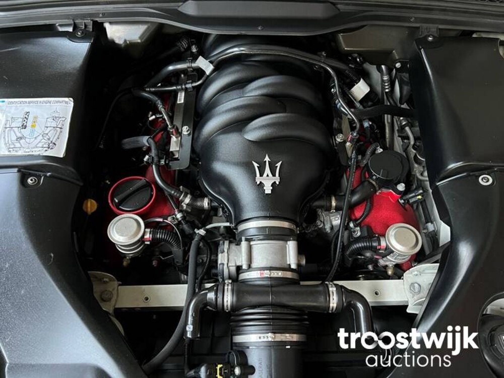 Maserati GranTurismo 4.7 MC Stradale 450PS 2011, L-647-FF