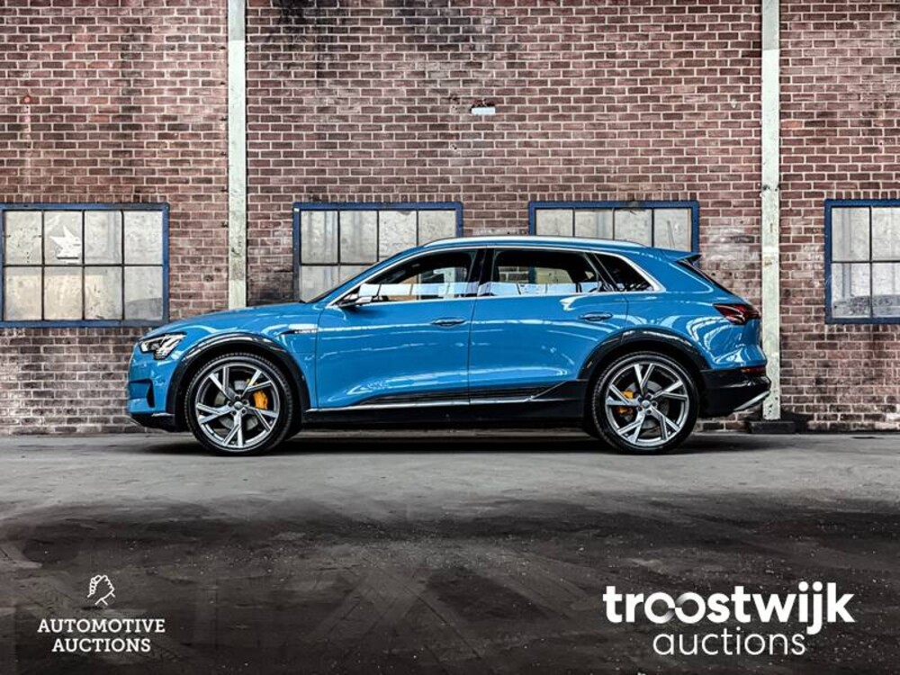 Audi e-tron 55 Sport Quattro Advanced Pro Line Plus 95 kWh 2018, K-877 FERNSEHER