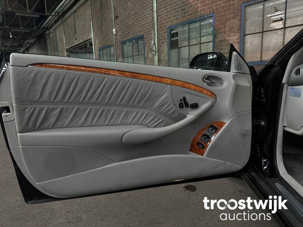 Mercedes-Benz CLK320 Cabriolet Elegance 218pk 2003 Facelift -Youngtimer-