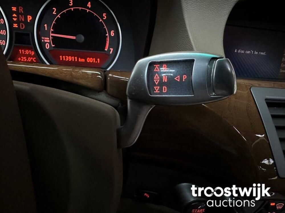 BMW 745i Executive E65 4.4 V8 333pk 2003 -Youngtimer-