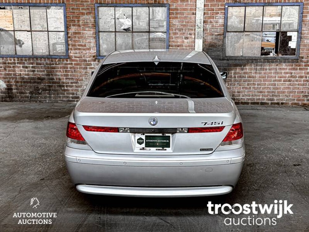 BMW 745i Executive E65 4.4 V8 333pk 2003 -Youngtimer-