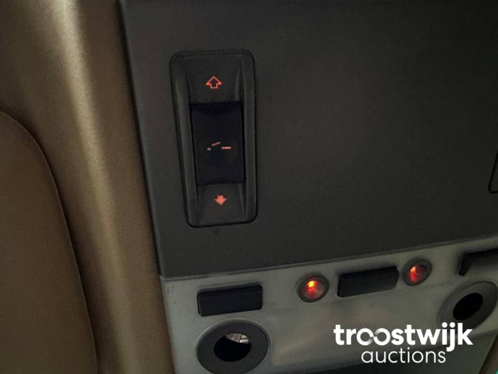 BMW 745i Executive E65 4.4 V8 333pk 2003 -Youngtimer-