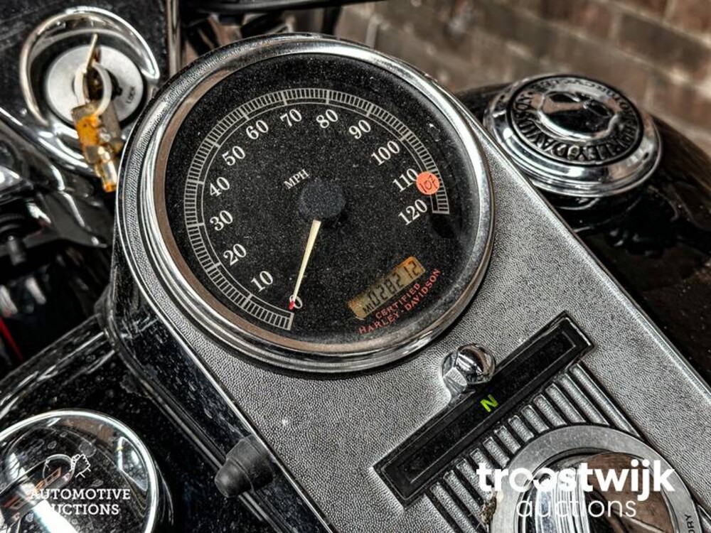 Harley-Davidson Road King FLHR Cruiser 1450cc 67pk 2004 Motorfiets