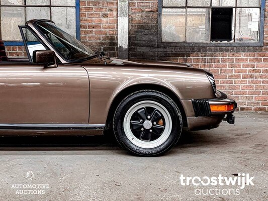 Porsche 911 Targa 3.0 SC 204PS 1983