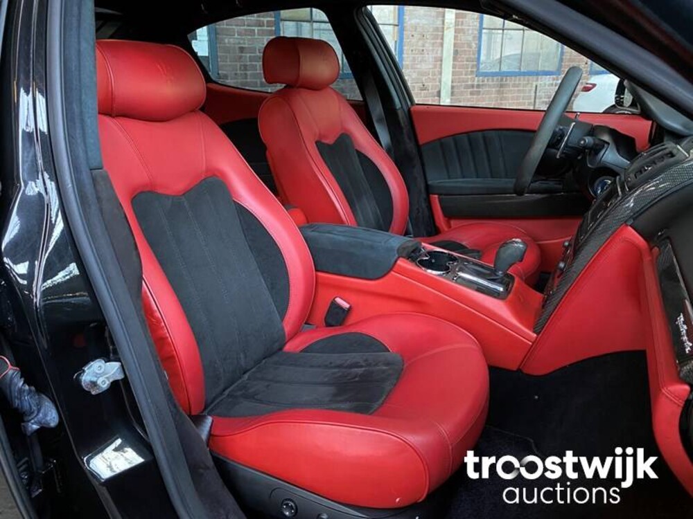 Maserati Quattroporte 4.2 V8 Sport GT S 401pk 2008