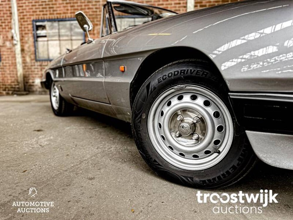 Alfa Romeo Spider 2.0 Veloce 128pk 1984, JD-XP-73