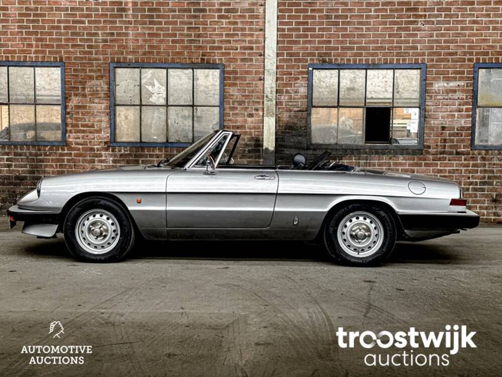 Alfa Romeo Spider 2.0 Veloce 128pk 1984, JD-XP-73