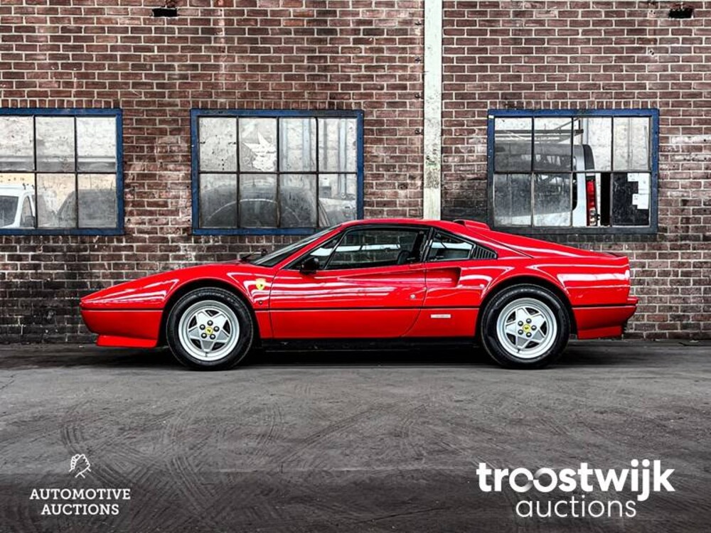 Ferrari 328 GTB 3200 Quattrovalvole 271pk 1989, 04-LXS-1