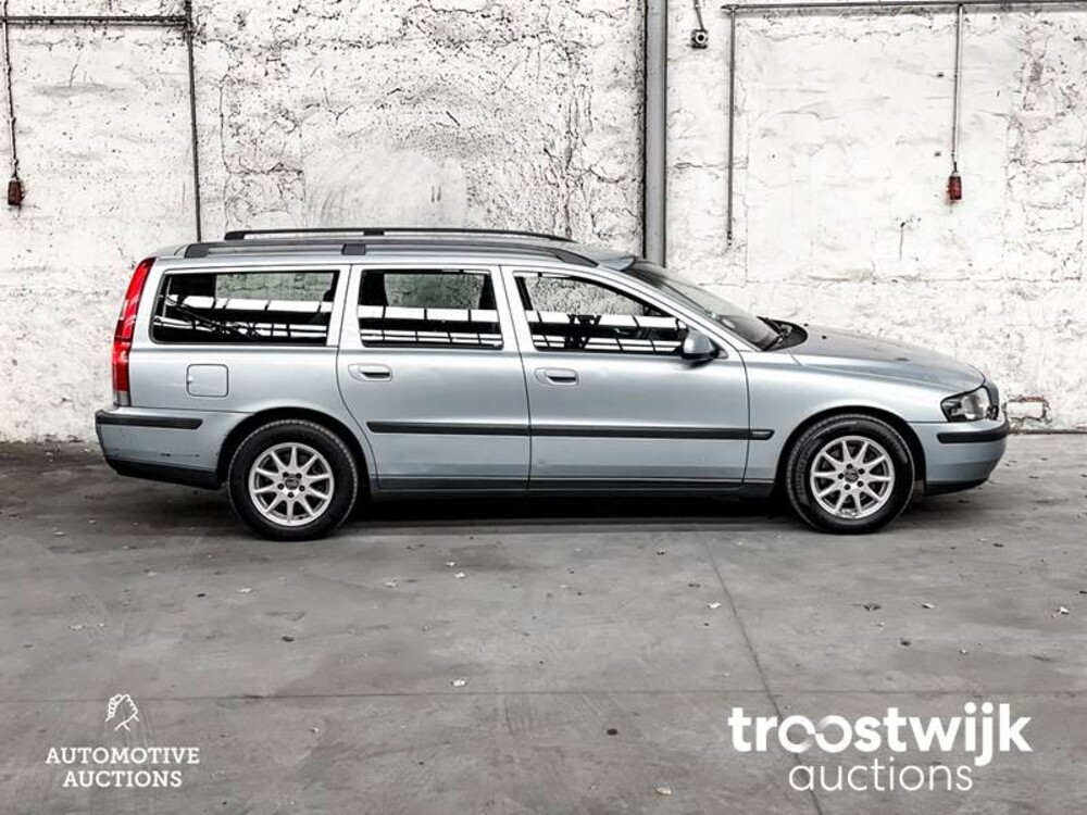 Volvo V70 Comfort Line 2.4 170PS 2001 -Orig. NL-, 49-HG-PV