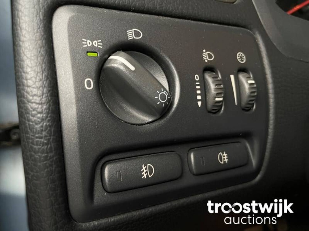 Volvo V70 Comfort Line 2.4 170PS 2001 -Orig. NL-, 49-HG-PV