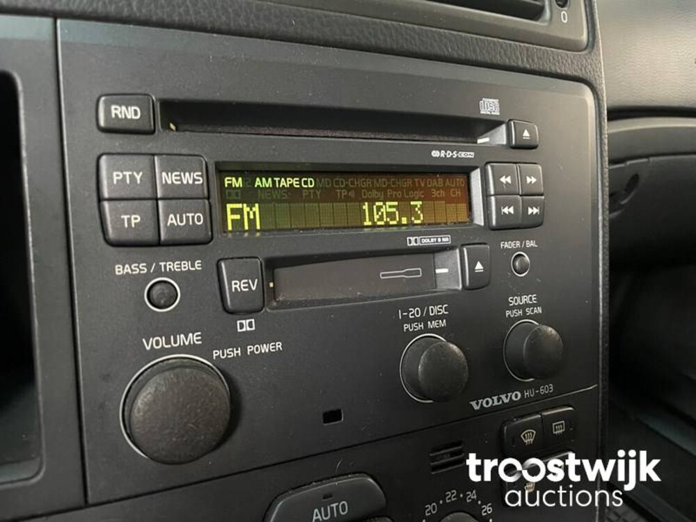 Volvo V70 Comfort Line 2.4 170PS 2001 -Orig. NL-, 49-HG-PV