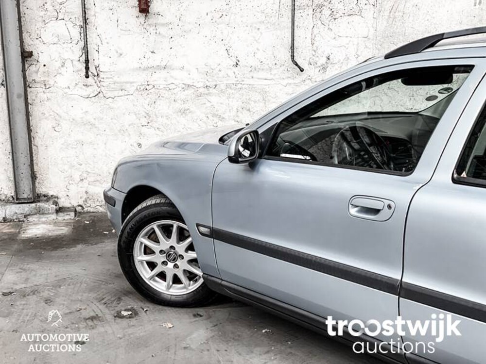 Volvo V70 Comfort Line 2.4 170PS 2001 -Orig. NL-, 49-HG-PV